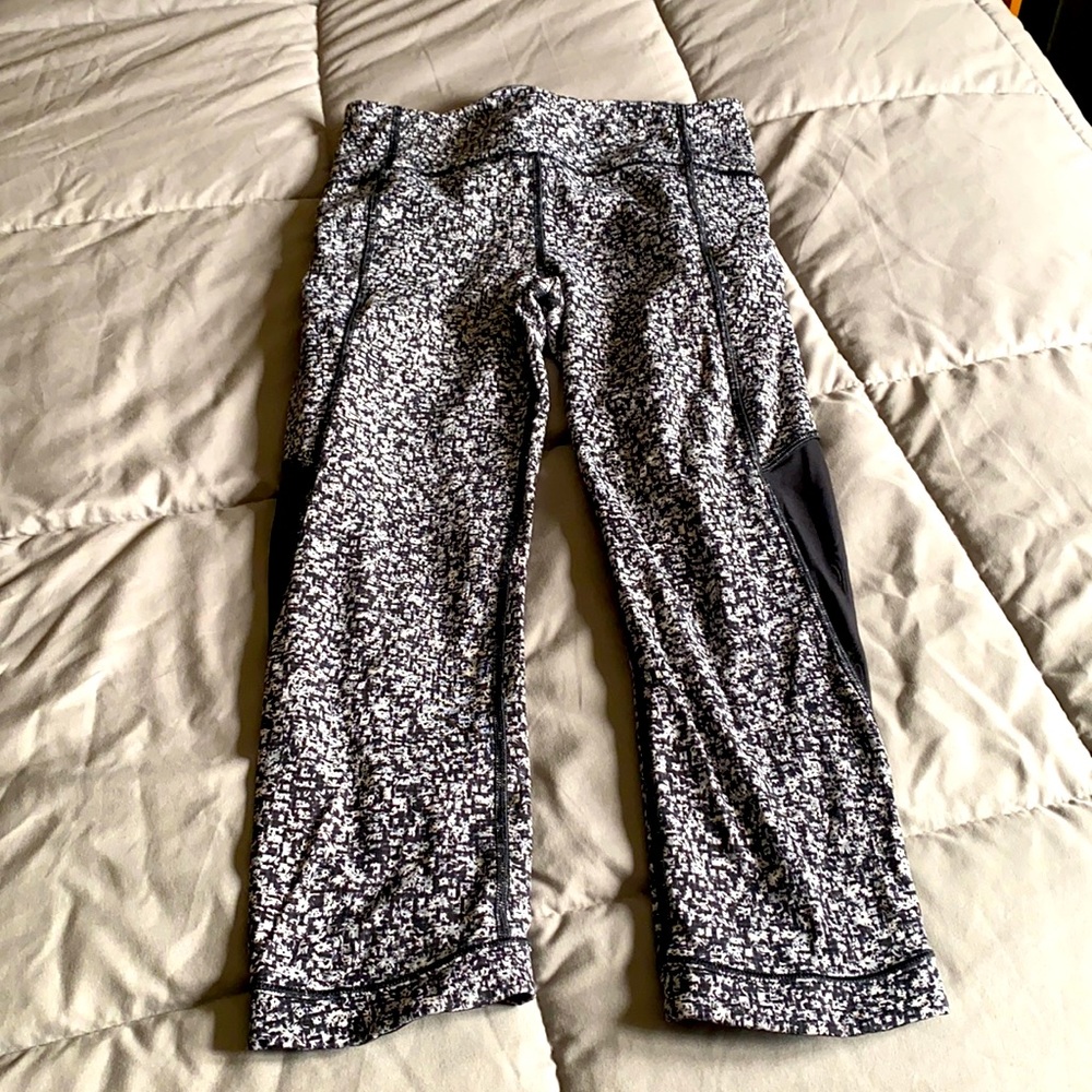 Lululemon crops